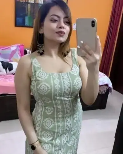 Call Girl in Vagator